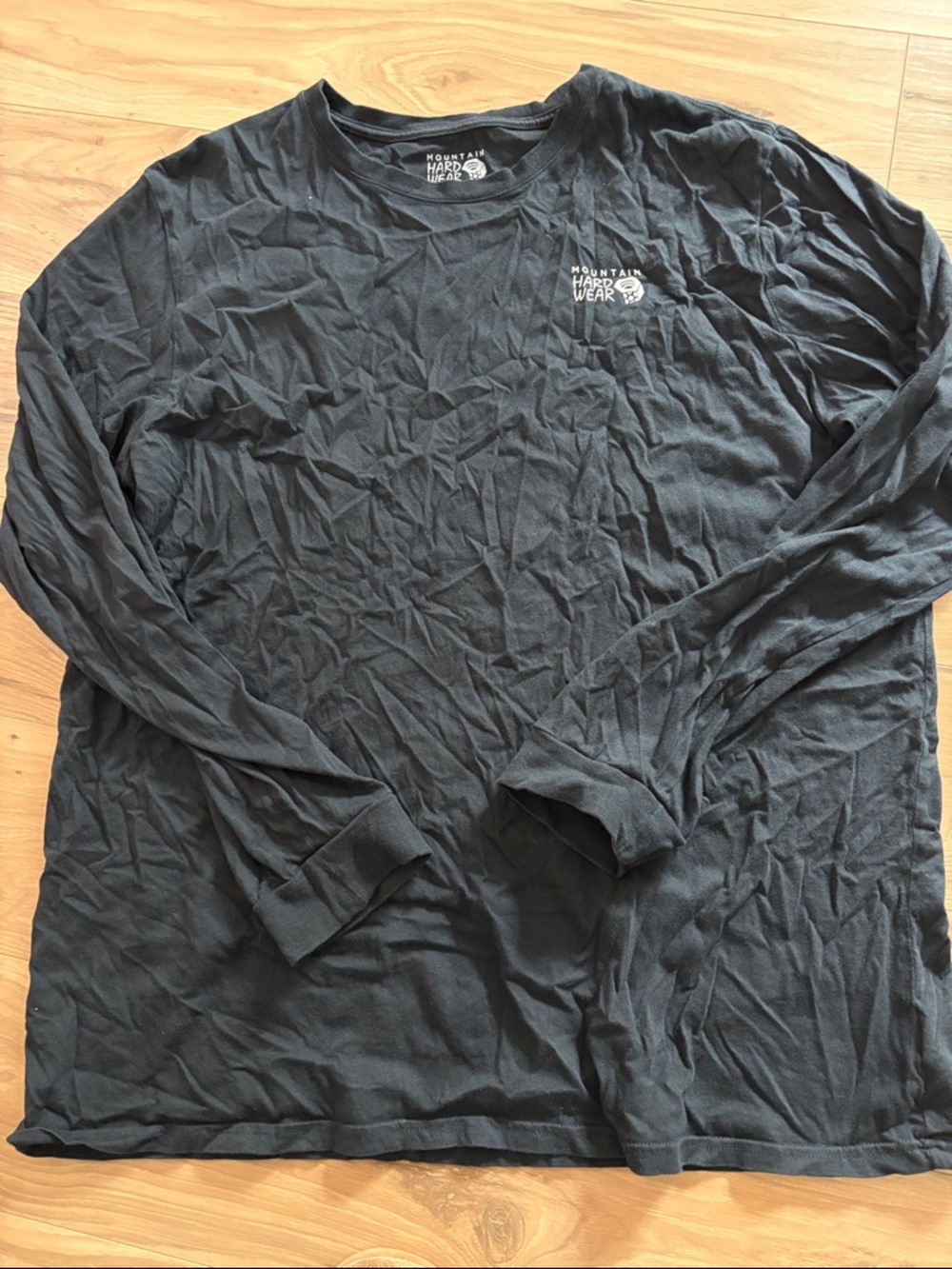 Mountain Hardwear Men’s Long-Sleeve Crew Tee — Black